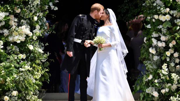 Ehemaliger "Suits"-Co-Star lästert über unangenehmen Moment bei Meghans und Harrys Hochzeit