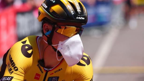 Vorsicht hat Vorrang: Primoz Roglic trug schon vor der Regelverschärfung Maske beim heurigen Giro