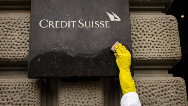 EU-Kartellbehörde genehmigt Credit Suisse-Übernahme durch UBS