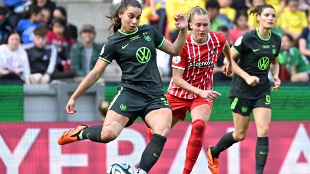 DFB Women Cup - Final - VFL Wolfsburg v SC Freiburg