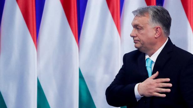 Was hinter Orbáns Schlepper-Freilassungen stecken könnte