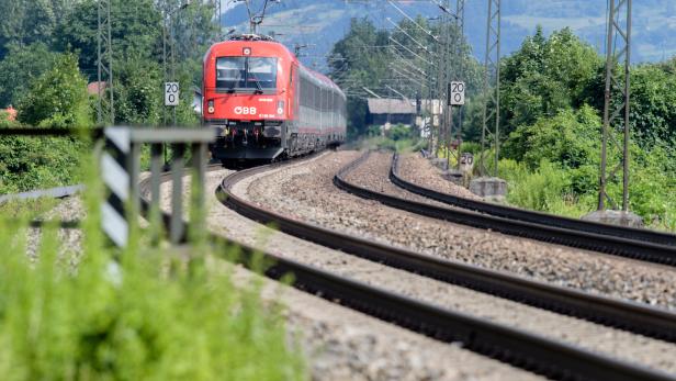 Acht Bahnübergänge im Südburgenland stehen zur Debatte