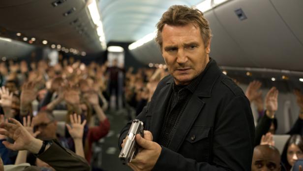 Macht sich bei den Passagieren eines Linienfluges nicht sehr beliebt: Liam Neeson als Air-Marshall sucht unter den Fluggästen Terroristen
