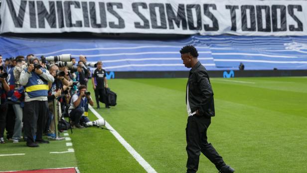 Fußball: Ermittlungen gegen 3 Fans nach Rassismus-Skandal um Vinicius