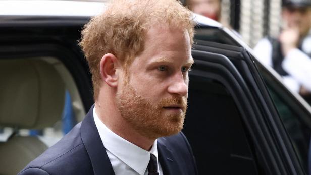 BRITAIN-COURT-ROYALS-MEDIA-HARRY
