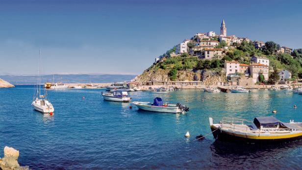 Der Ort Vrbnik liegt im kleinen Weinanbaugebiet der Insel Krk.