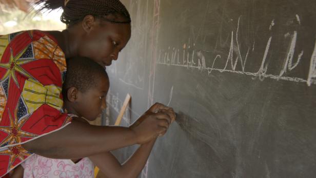 Unterrichten unter schwierigsten Bedingungen: Sandrine Zongo in Burkina Faso