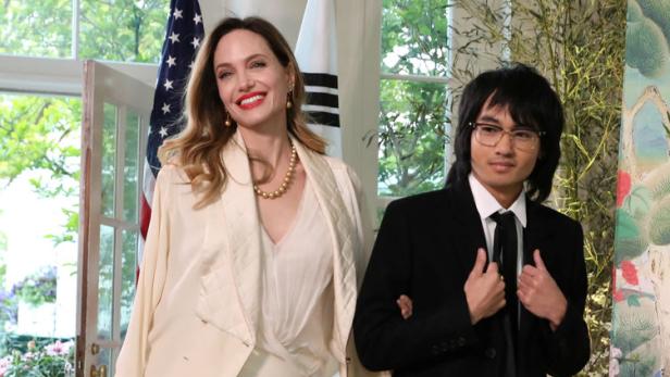 Angelina Jolies Neustart: Plötzlich Modedesignerin und Operndiva