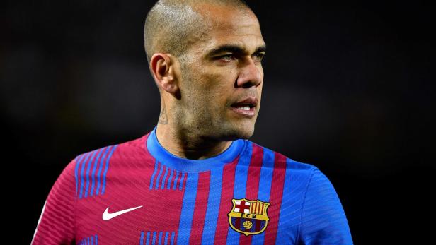 Fußball-Star Dani Alves bleibt nach knapp fünf Monaten in U-Haft