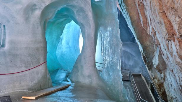 Salzburg: Das ist die größte Eishöhle der Welt