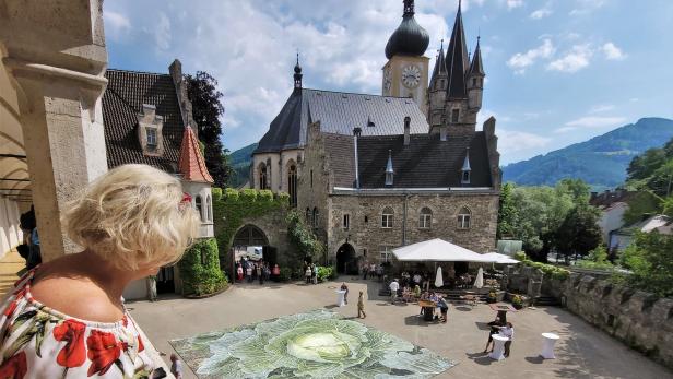 Märchenhaft Kulisse für das Krautgemälde im Waidhofner Schlosshof