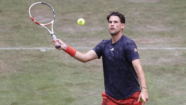 Aus in Halle: Tennis-Ass Thiem verliert gegen Freund Zverev