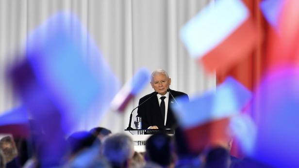Graue Eminenz Kaczynski kehrt in Regierung zurück