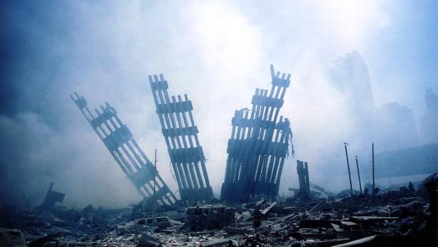 Die zwei Türme des World Trade Center stürzten am 11.September 2001 in sich zusammen.