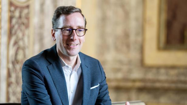 INTERVIEW MIT KAUFM. GESCHÄFTSFÜHRER DES BURGTHEATERS ROBERT BEUTLER