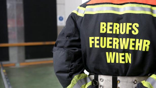 Brand in Tiefgarage in Wiener Innenstadt: Pkw ausgebrannt