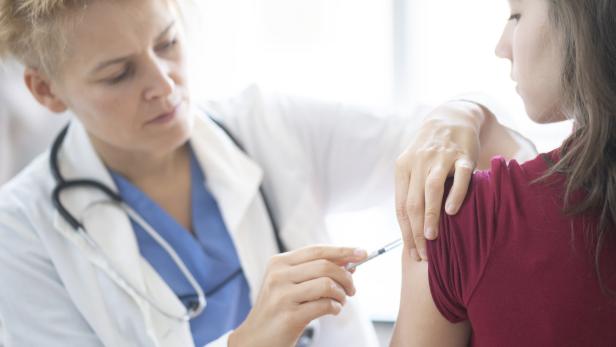 Neu: Kostenlose HPV-Impfung gegen Krebs bis zum 30. Geburtstag