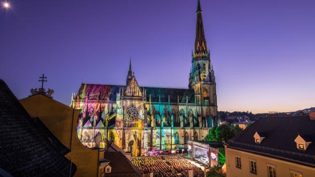 Ambros, Domingo, Ramazotti: Konzerte vor dem Linzer Mariendom