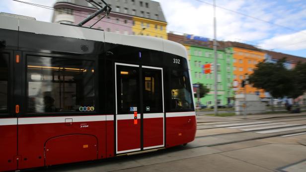 Lebensgefahr: Neunjährige wurde in Wien von Straßenbahn erfasst