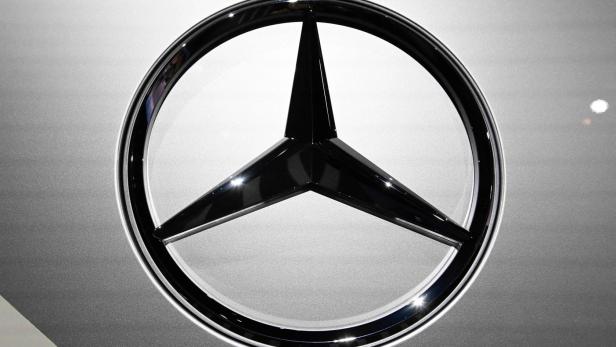 Mercedes ruft mehr als 140.000 Autos zurück