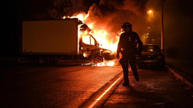 FRANCE-POLICE-CRIME-DEMO