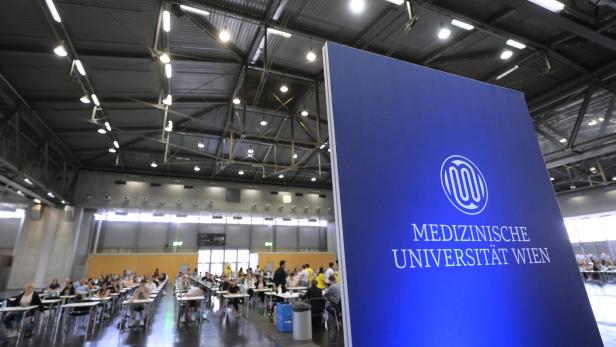 AUFNAHMETEST FÜR DIE MEDIZINISCHE FAKULTÄT IN WIEN