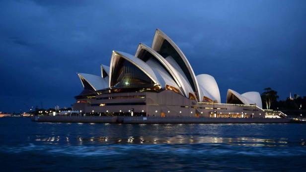 Sydney Opera House - Sydney Australien Die Oper von Sydney ist nicht nur eines der markanten und berühmten Gebäude des 20.Jahrhunderts sondern auch das Wahrzeichen der australischen Metropole.