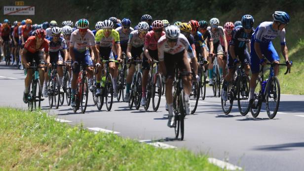 Schwerer Massensturz überschattet 14. Etappe der Tour de France