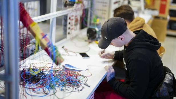 ++ THEMENBILD ++ ?AUSBILDUNG / WEITERBILDUNG / ARBEITSMARKT / HANDWERK