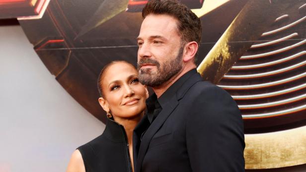 Sängerin Jennifer Lopez und Schauspieler Ben Affleck bei einer Filmpremiere.