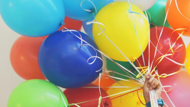 Faktastisch wird 10 Jahre alt: Die beliebte Wissensplattform feiert Jubiläum