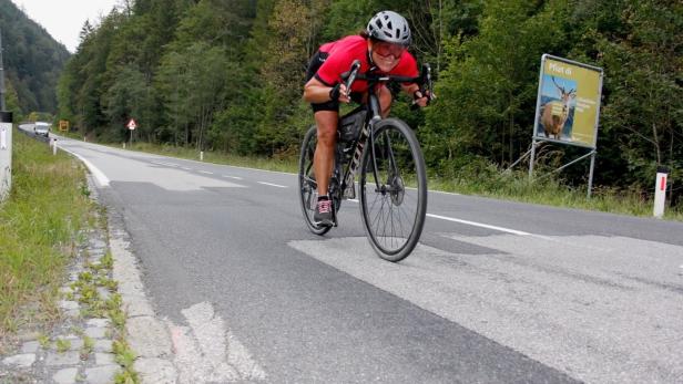 Tour de Sonne: Bine fährt mit dem Radl nach Indien