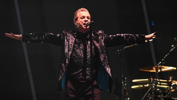 Depeche Mode in Klagenfurt: Das Glück des rhythmischen Weinens