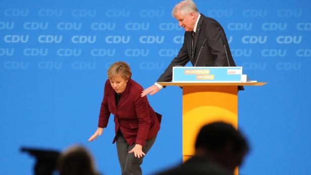 Parteiführer Angela Merkel (CDU) und Horst Seehofer (CSU).