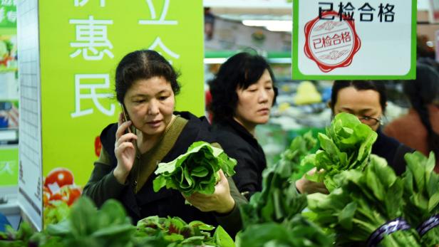 Bei Lebensmittel mussten die Chinesen im August weniger in die Tasche greifen.