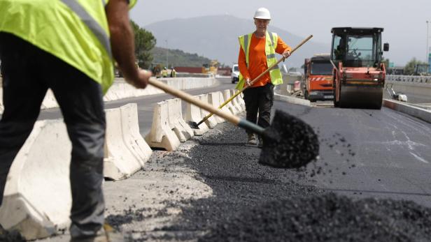 FRANCE-CORSICA-CONSTRUCTION-HEAT WAVE