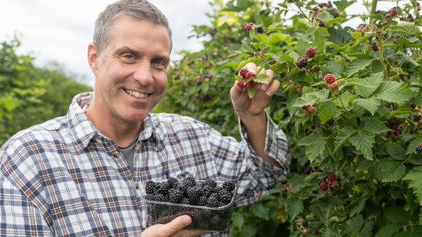 Martin Freimüller in seiner Plantage.