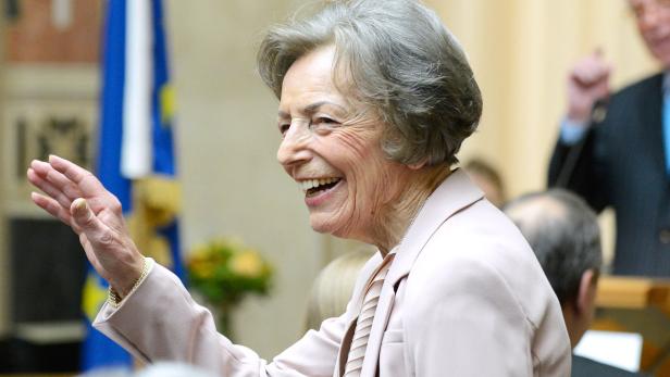 Marga Hubinek während der Verleihung des Leopold-Kunschak-Preises 2013.