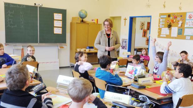 Mehr Zeit für die Kinder: Silvia Heinisch unterstützt ihre Kolleginnen, die sich voll dem Unterricht widmen können