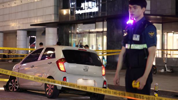 Mindestens 13 Verletzte bei Fahrzeug- und Stichattacke in Südkorea