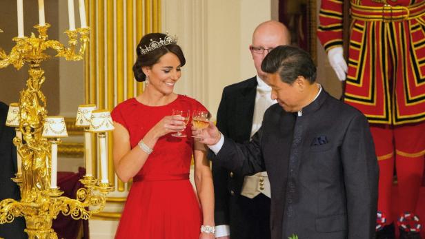 Kate trinkt mit President Xi Jinping
