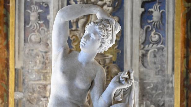 Statue in Villa in Italien zerstört: Influencer verteidigt sich
