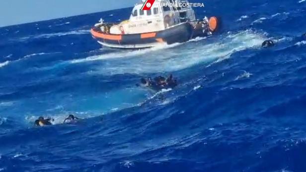 Erneut Schiffbrüche vor Lampedusa: Tote und Vermisste