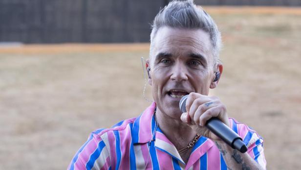 Extrem abgemagert: Robbie Williams denkt nach Gewichtsverlust über Schönheits-OP nach