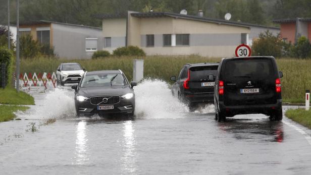 KÄRNTEN: HOCHWASSER