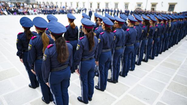 Frauen in der Führung: Nur 11 Prozent der Polizei Top-Jobs sind weiblich