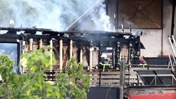 Unterkunft hatte Sicherheitsmängel: Elf Tote nach Brand in Frankreich