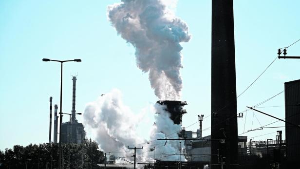 ++ THEMENBILD ++ LÄNDERPORTRÄT OÖ: VOEST ALPINE / INDUSTRIEPARK