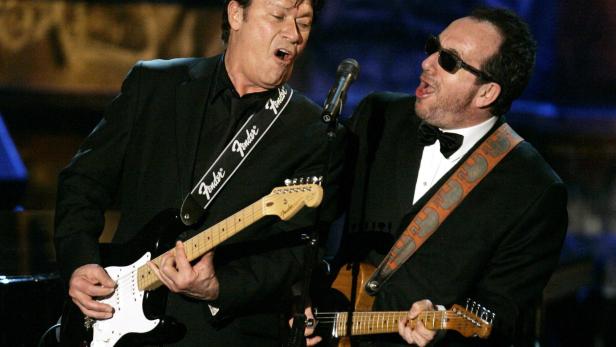 FILE PHOTO: Robbie Robertson, songwriting force in rock group The Band, dies at 80