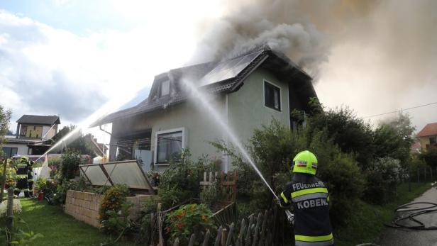 Drei Verletzte bei Brand von Haus in der Steiermark